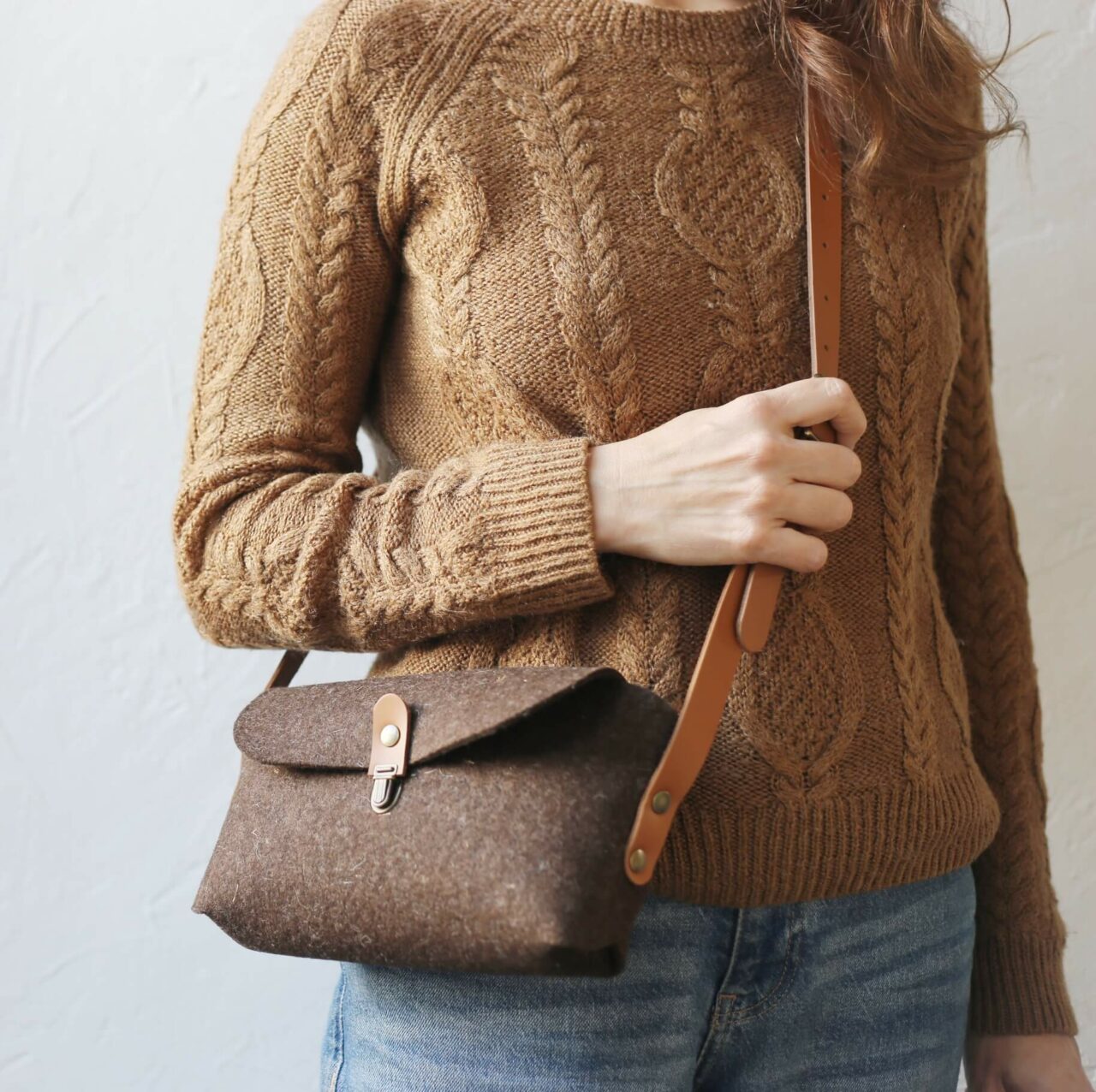 intothewoods-besace-doe-feutre-5