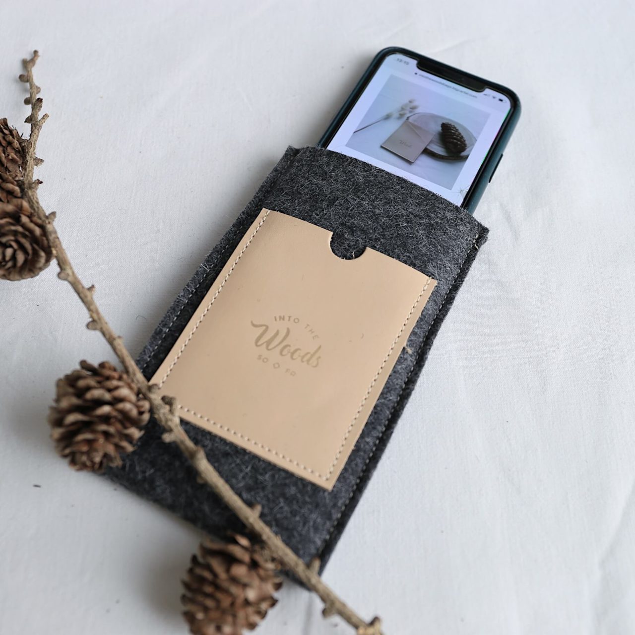 intothewoods-iphone-7