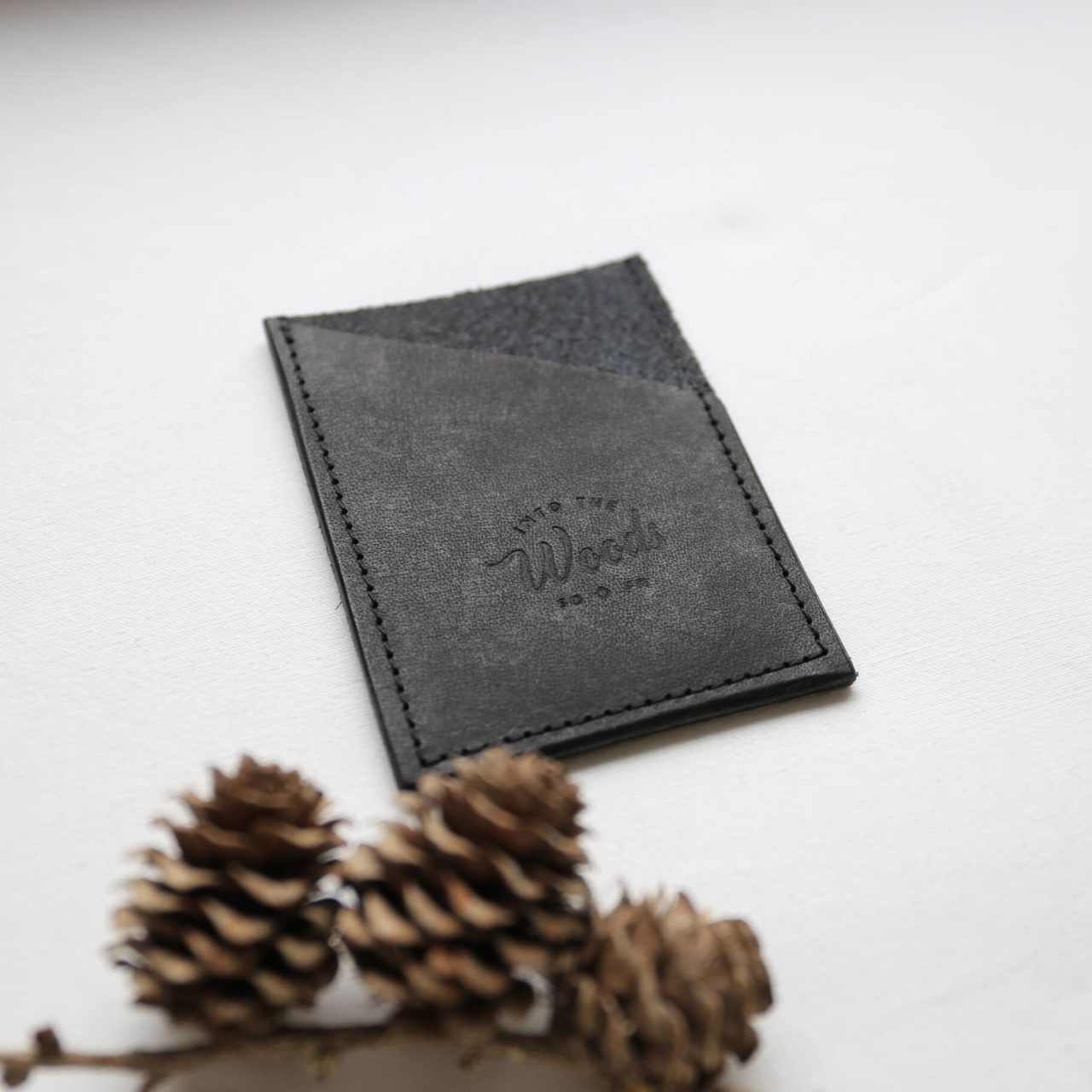 intothewoods-porte-carte-woods-cuir-12