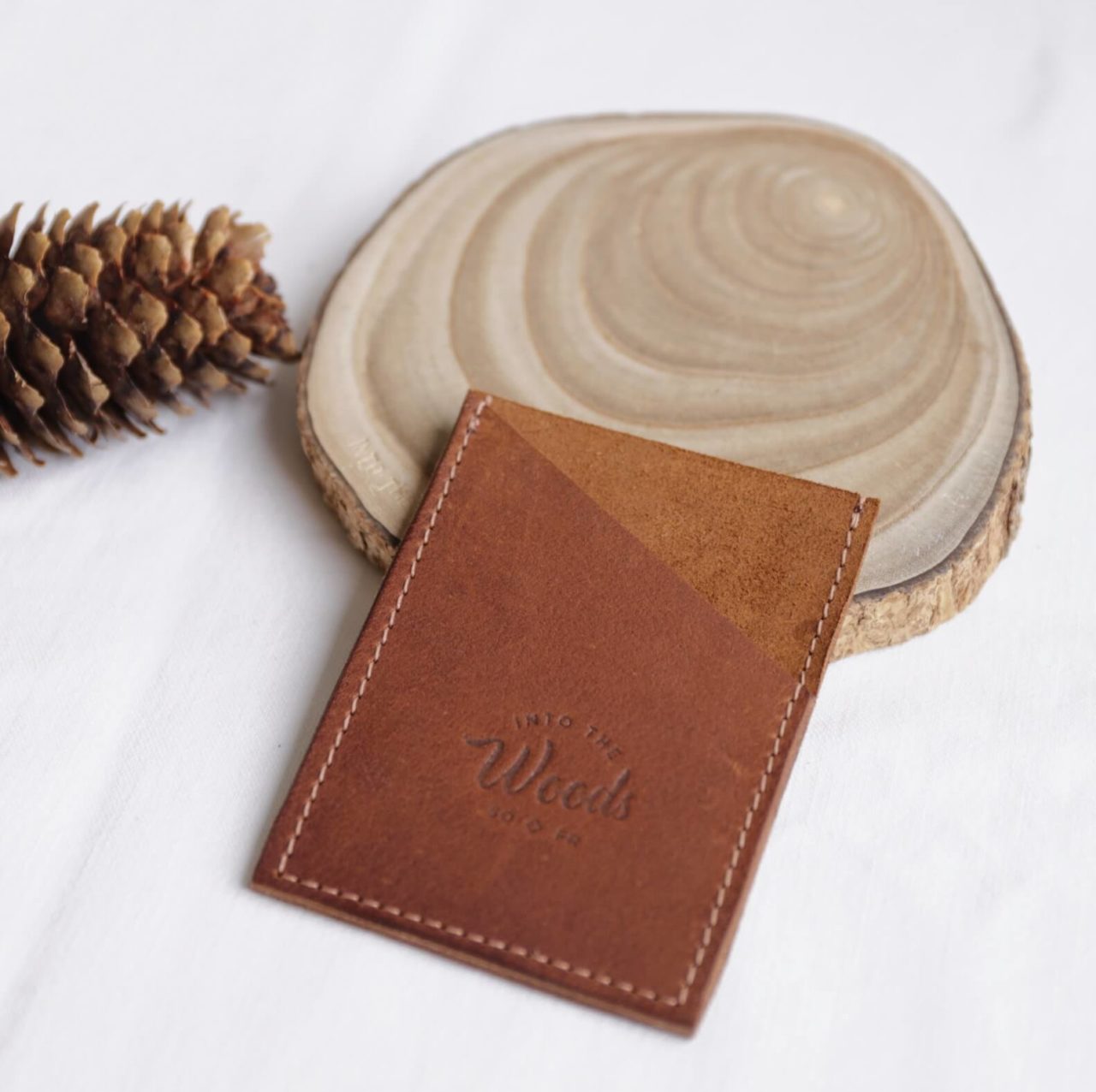 intothewoods-porte-carte-woods-cuir-6