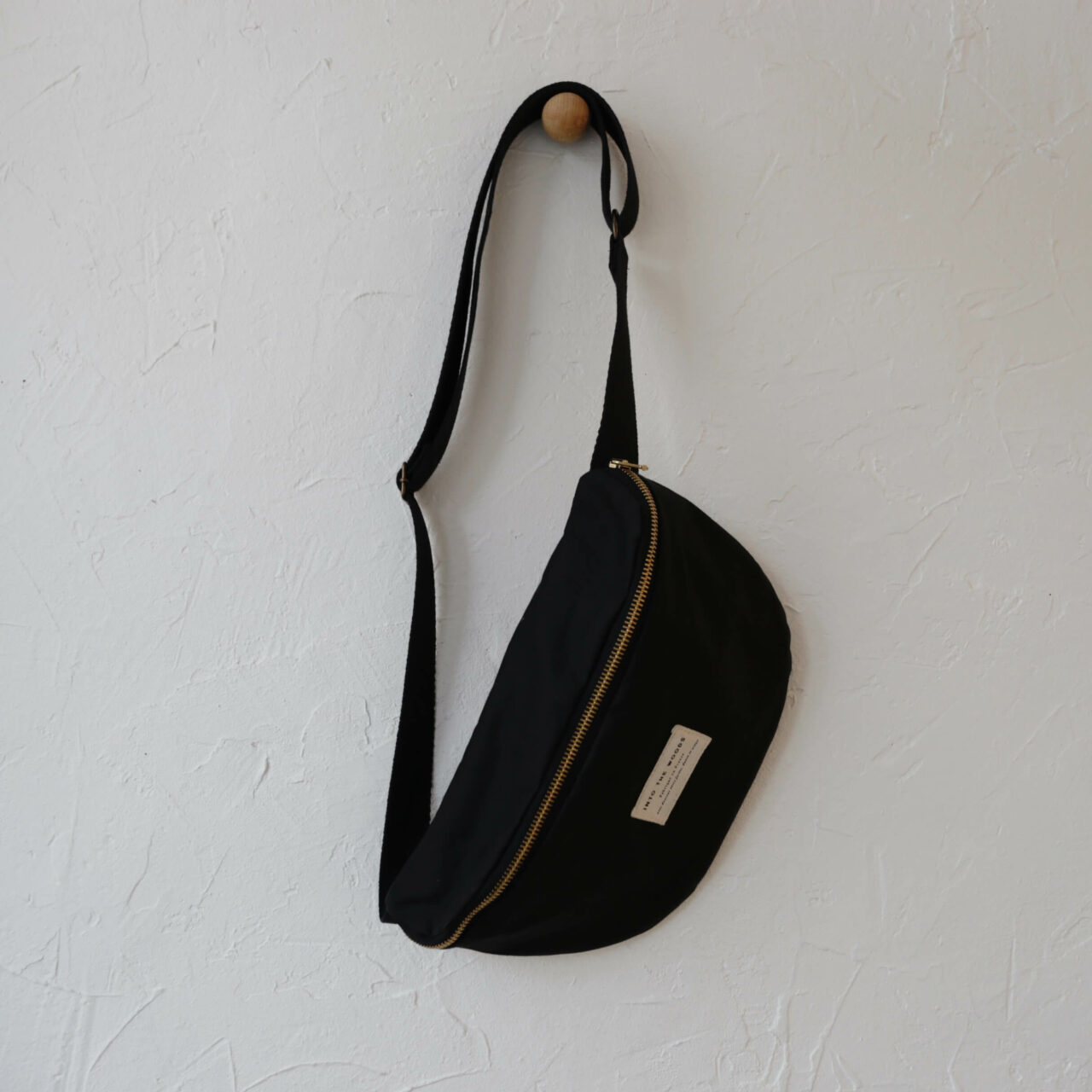 intothewoods-banane-vadrouille-noir11