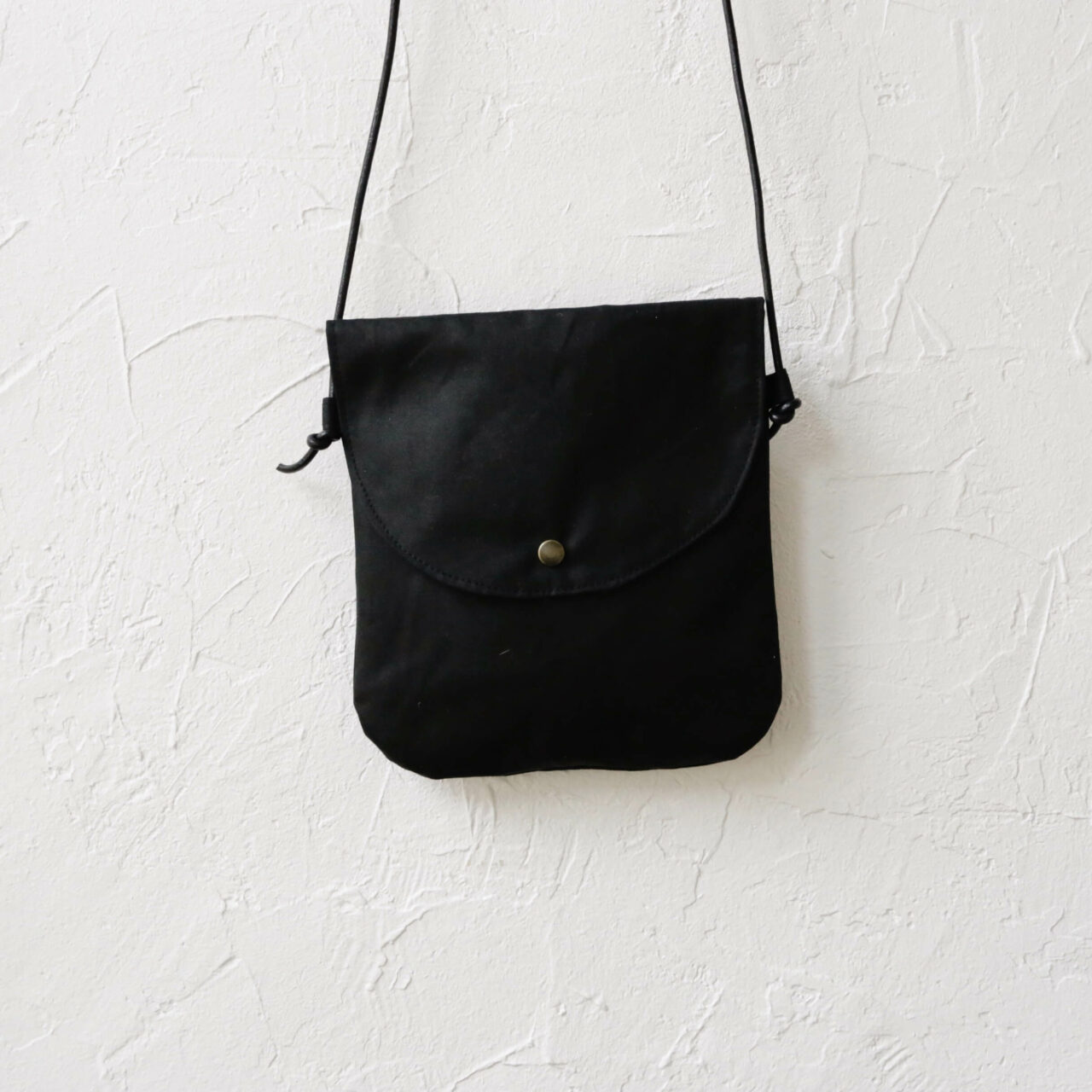 intothewoods-besace-demilune-cotonciré-2