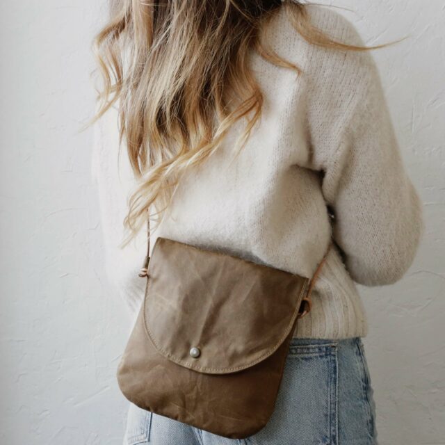 intothewoods-besace-demilune-cotonciré-7