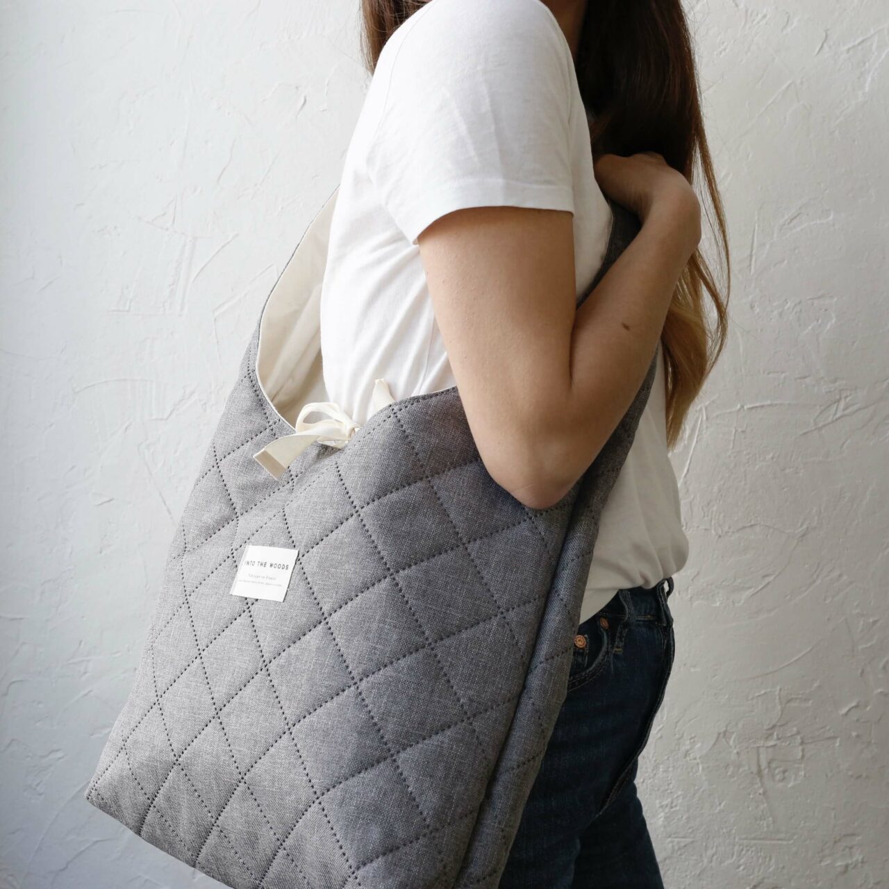 intothewoods-hobo-matelasse-19