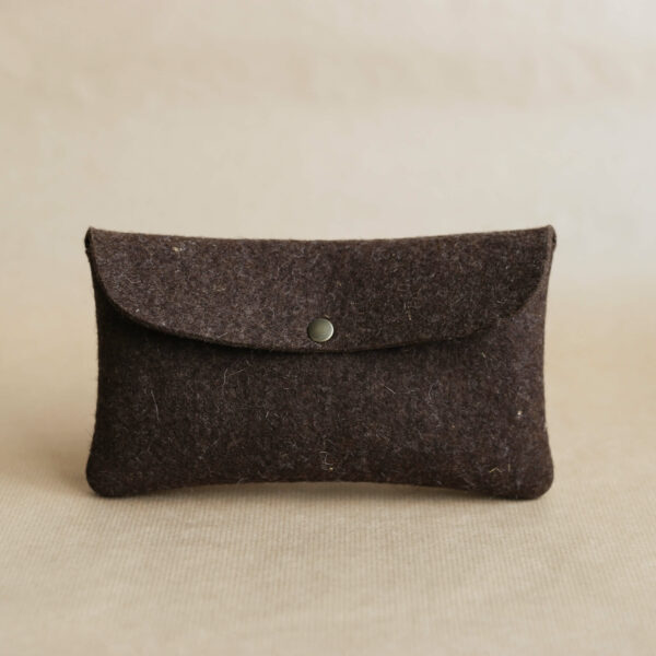 intothewoods-pochette-beaver-feutre-4